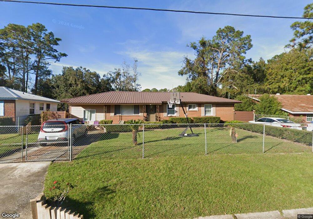 117 Wasp Dr, Brunswick, GA 31525 - photo 1