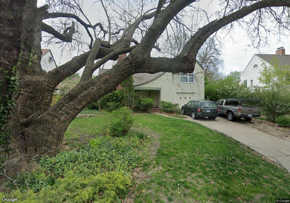 1347 SW Collins Ave, Topeka, KS 66604 - photo 1