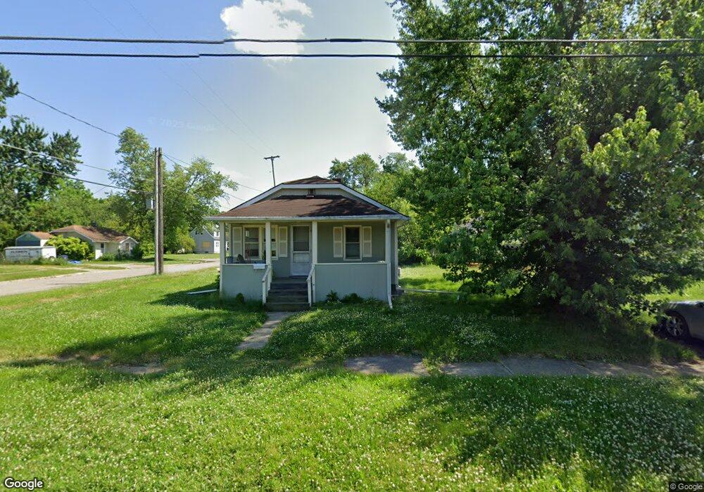 901 Neubert Ave, Flint, MI 48507 - photo 1