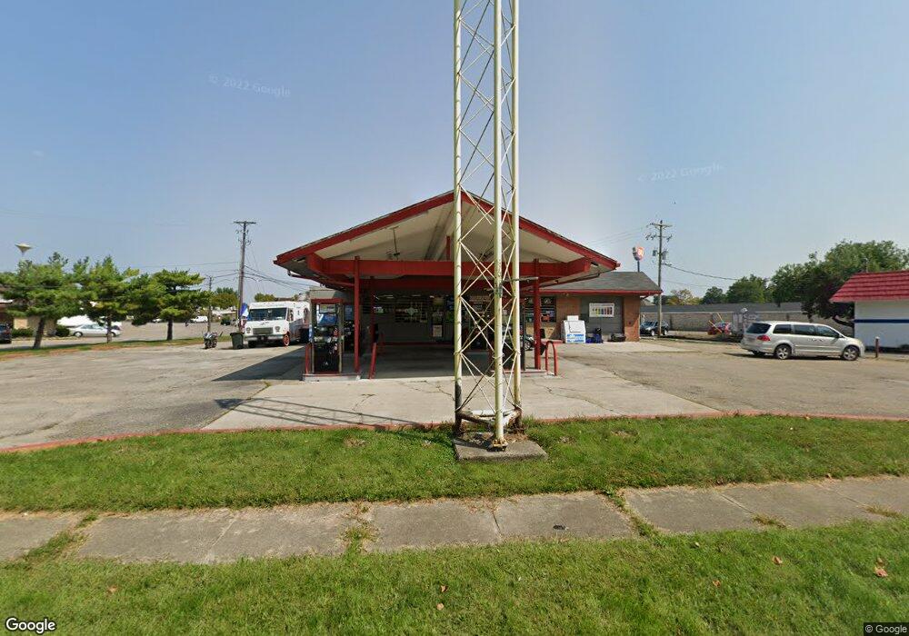 1886 Tamarack Cir S, Columbus, OH 43229 - photo 1