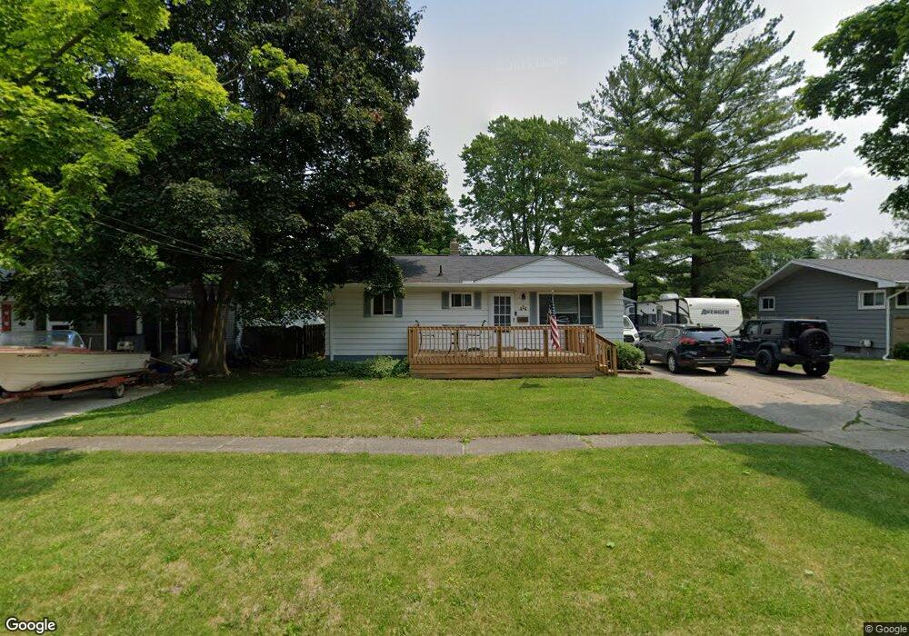 424 Crestview St, Flushing, MI 48433 - photo 1