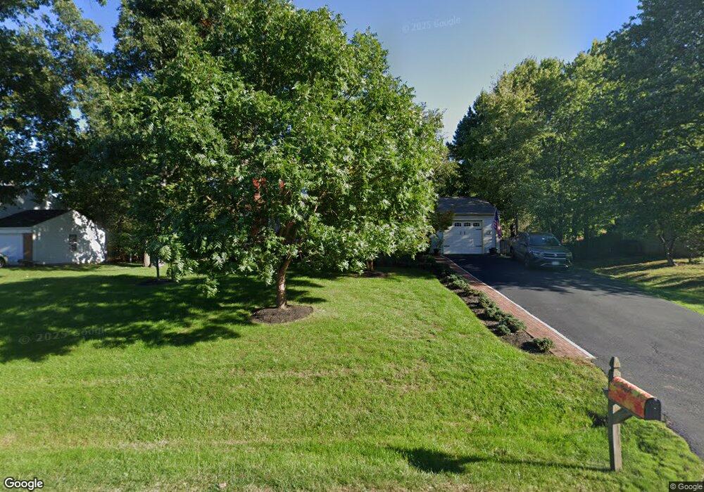 2327 Archdale Rd, Reston, VA 20191 - photo 1