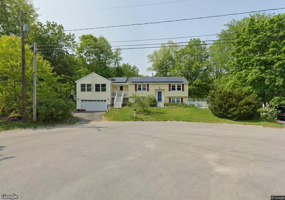 31 Cranbrook Ln, Dover, NH 03820 - photo 1