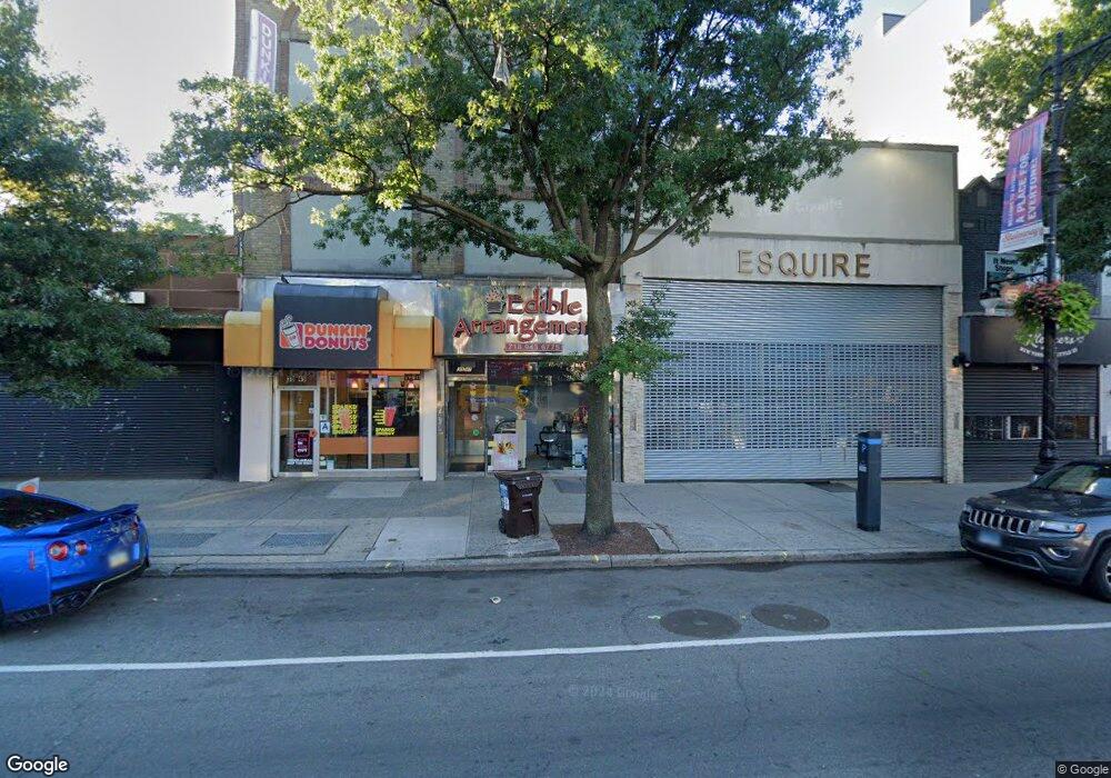 3049 Steinway St, Long Island City, NY 11103 - photo 1