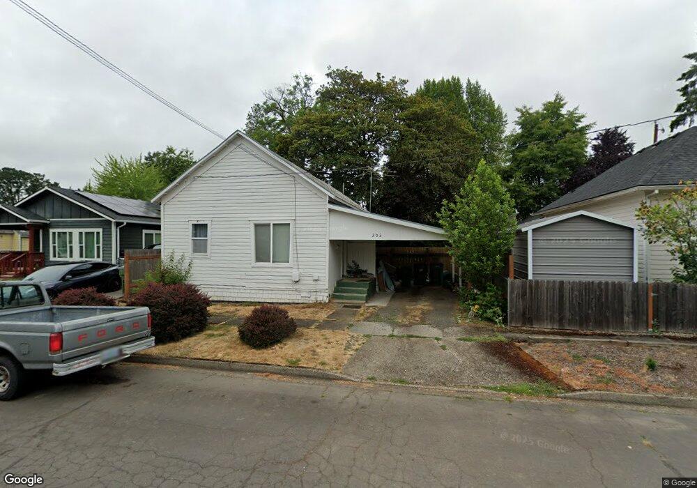 203 W 4th St, Newberg, OR 97132 - photo 1