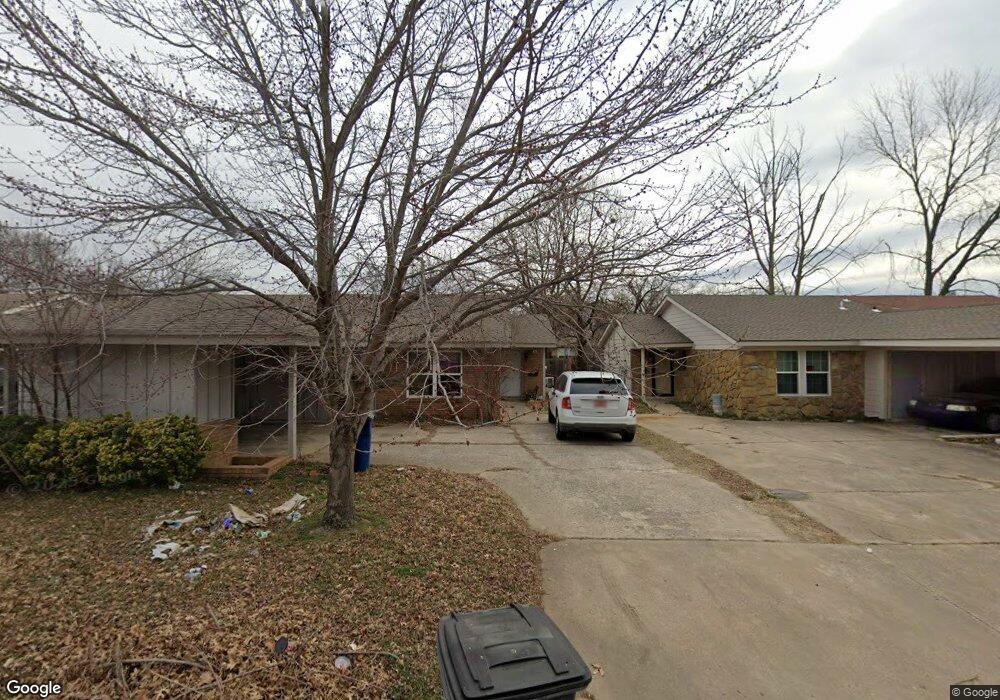 6025 S Madison Ave, Tulsa, OK 74105 - photo 1
