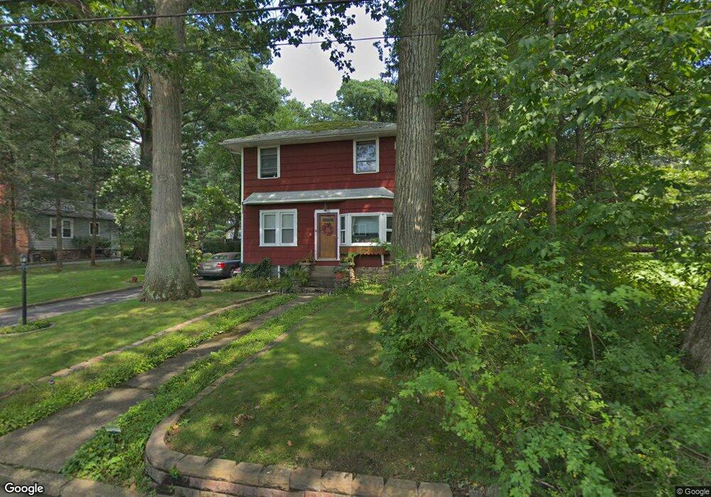 8 Oak St, Woodcliff Lake, NJ 07677 - photo 1