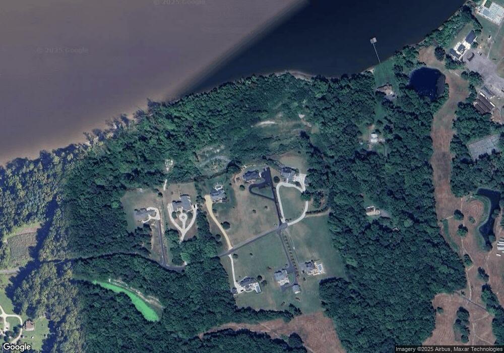 9772 James Crest Dr, Hopewell, VA 23860 - photo 1