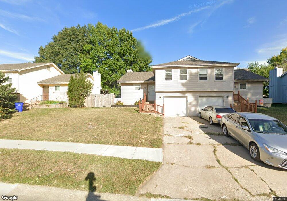 6309 Hallet St, Shawnee, KS 66216 - photo 1