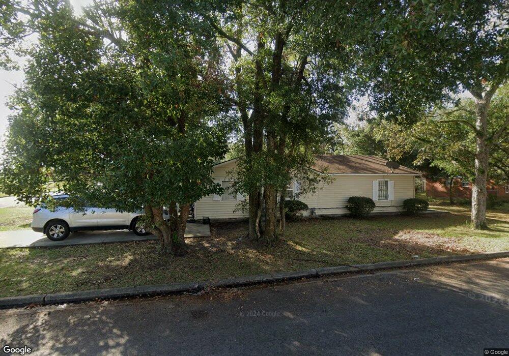 2329 Tillman Ave, Brunswick, GA 31520 - photo 1