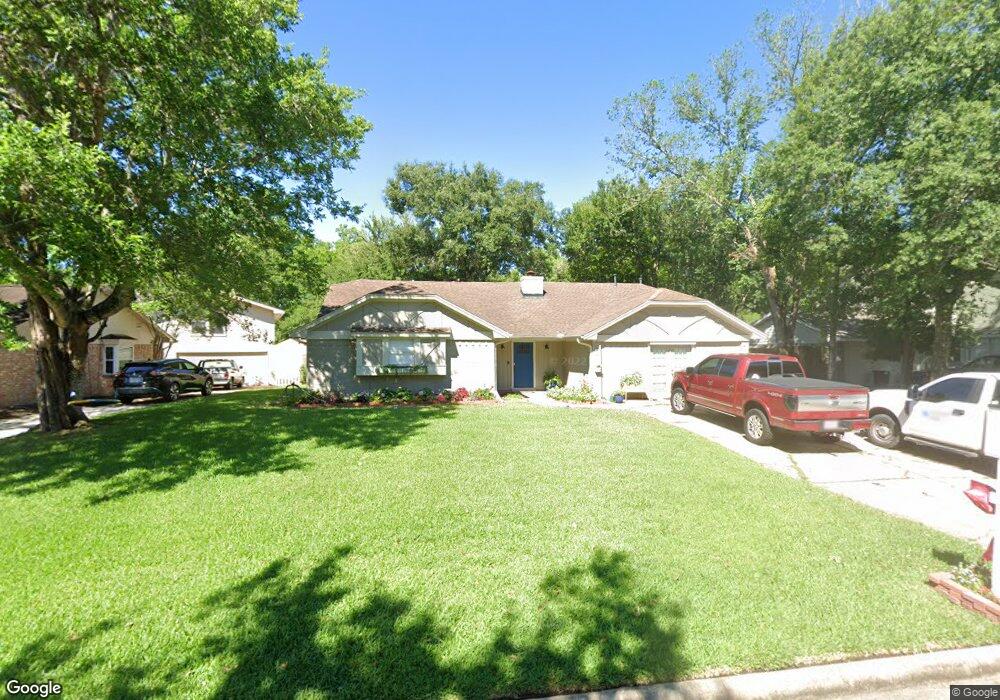 5430 Appleblossom Ln, Friendswood, TX 77546 - photo 1
