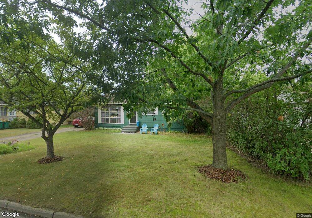 927 Clover Ln, Grand Rapids, MN 55744 - photo 1