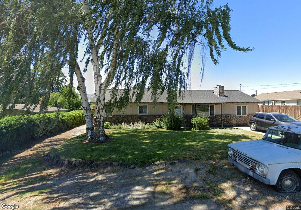 422 N Larch Ave, East Wenatchee, WA 98802 - photo 1