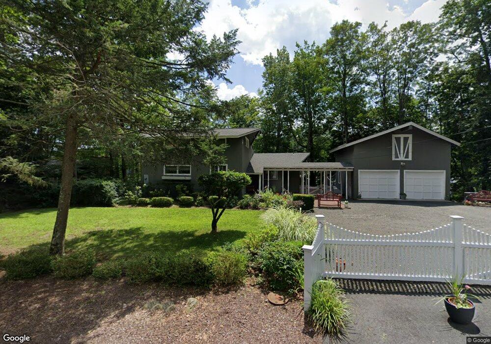 16 Craigmoor Rd N, Ridgefield, CT 06877 - photo 1