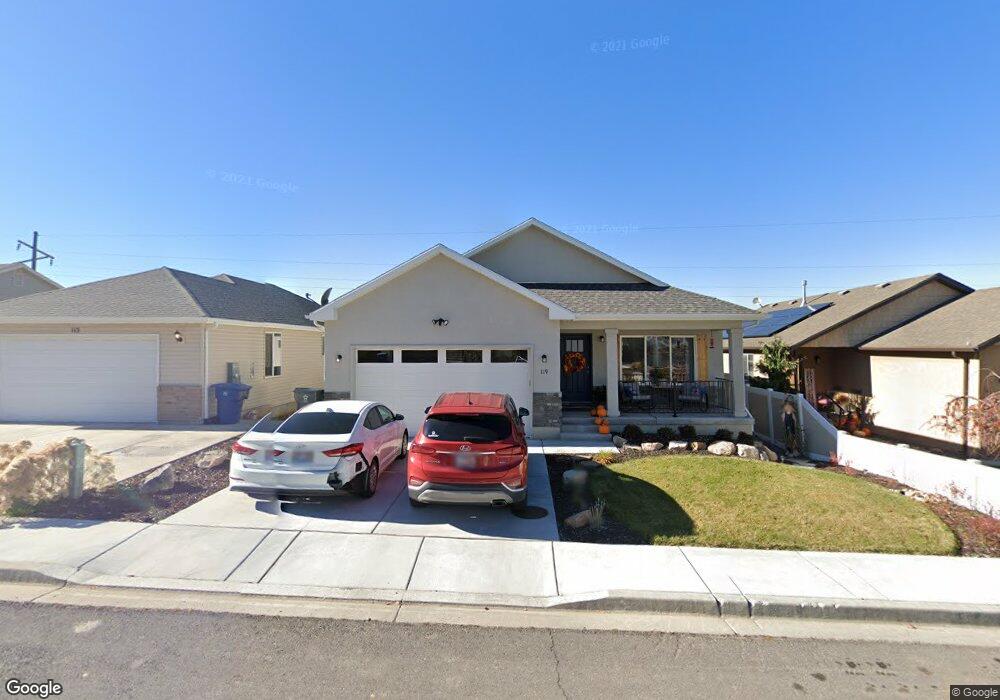 119 N Peach St, Santaquin, UT 84655 - photo 1