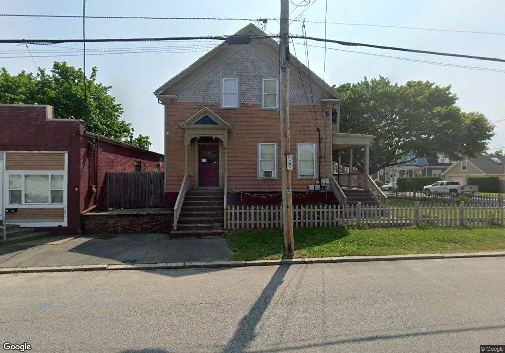 492 Laurel Hill Ave, Cranston, RI 02920 - photo 1