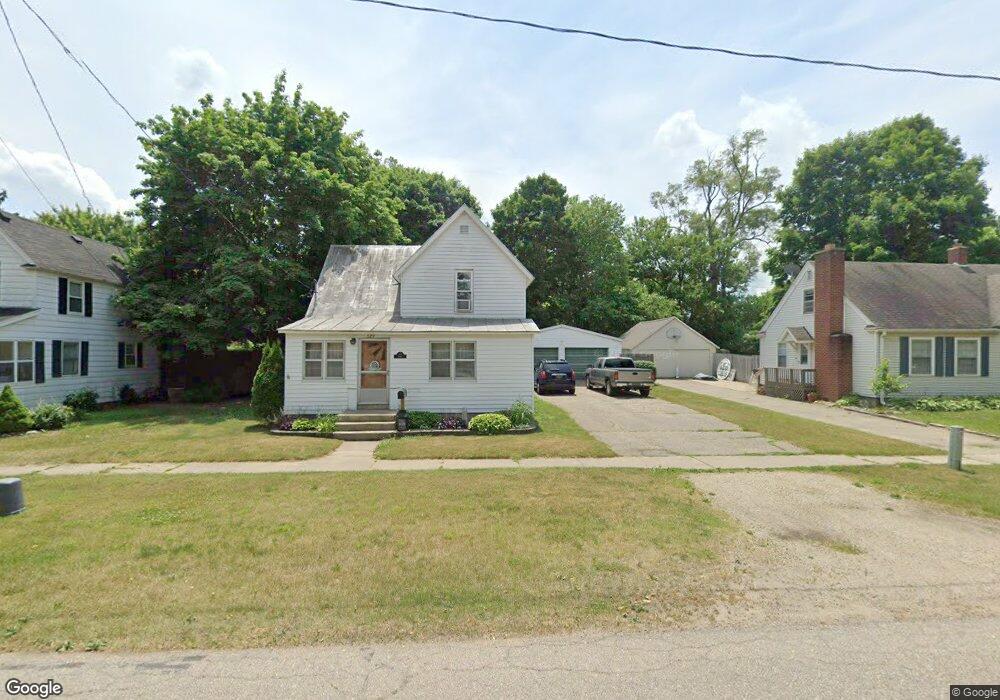 529 W Maple St, Wayland, MI 49348 - photo 1