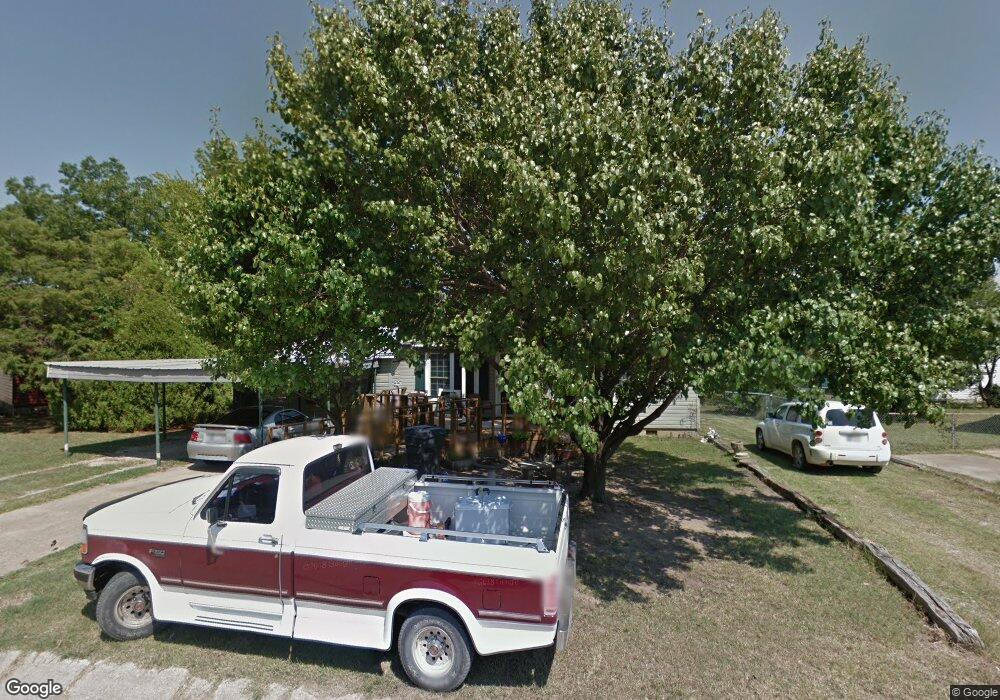 1818 Comanche St, Ardmore, OK 73401 - photo 1