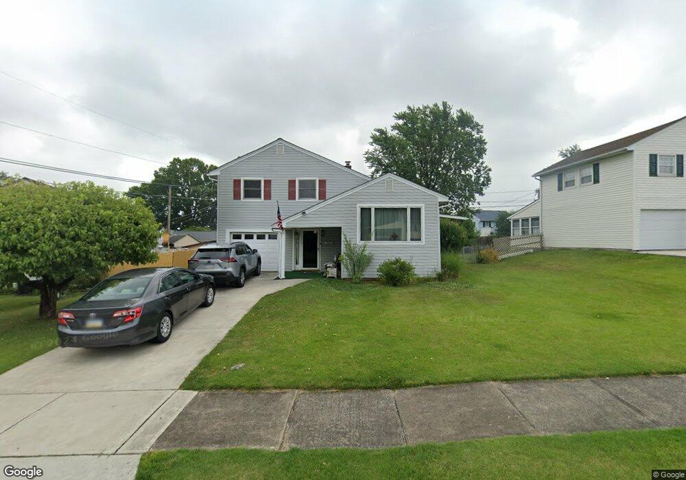 1928 Robin Way, Bethlehem, PA 18018 - photo 1