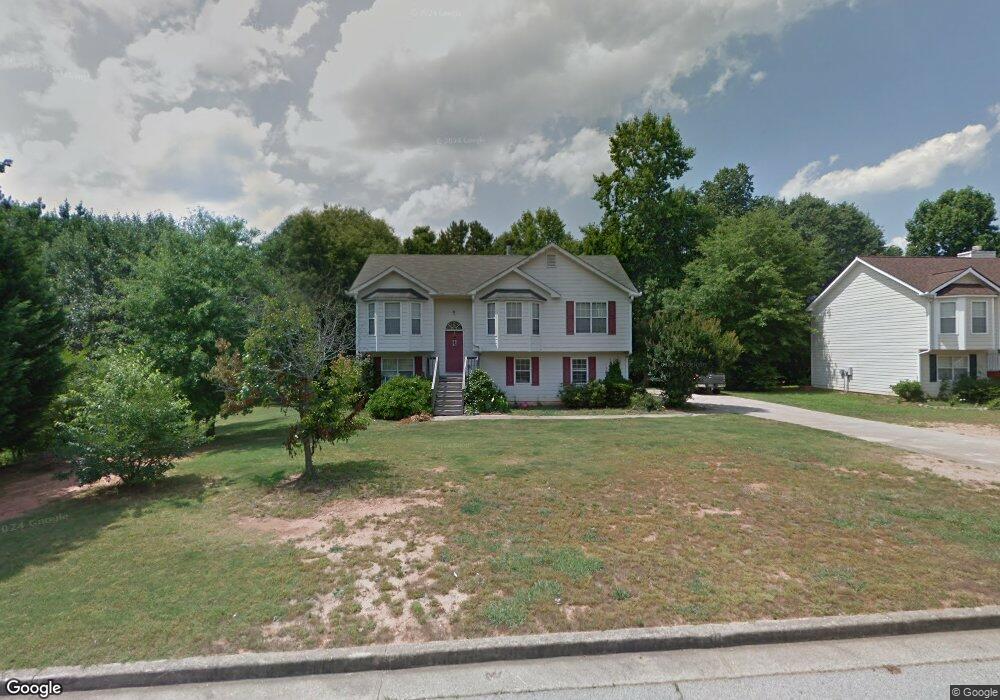 552 Hickeria Way unit 2, Winder, GA 30680 - photo 1