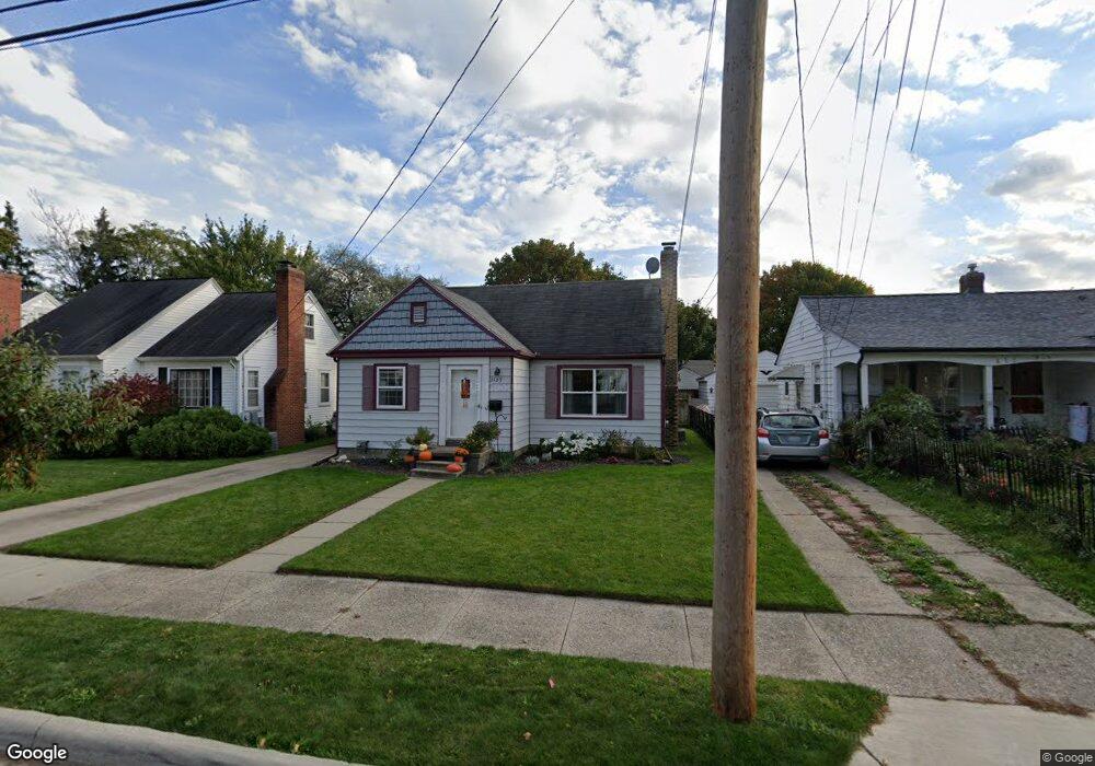 1123 George St, Lansing, MI 48910 - photo 1