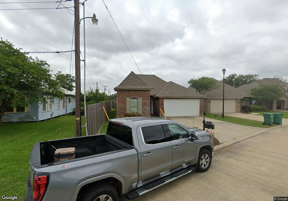 1907 Sarah Ln, Lake Charles, LA 70605 - photo 1