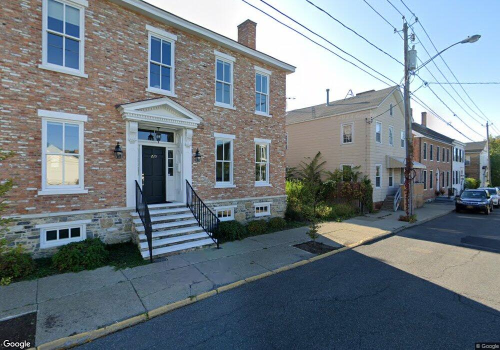 215 Union St, Hudson, NY 12534 - photo 1