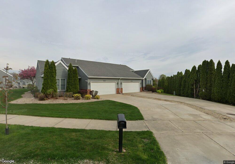 806 Pheasant Dr, Crown Point, IN 46307 - photo 1