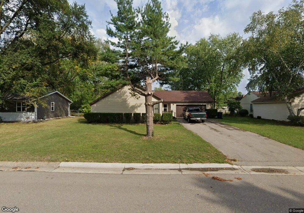 2119 S Pearl St, Janesville, WI 53546 - photo 1