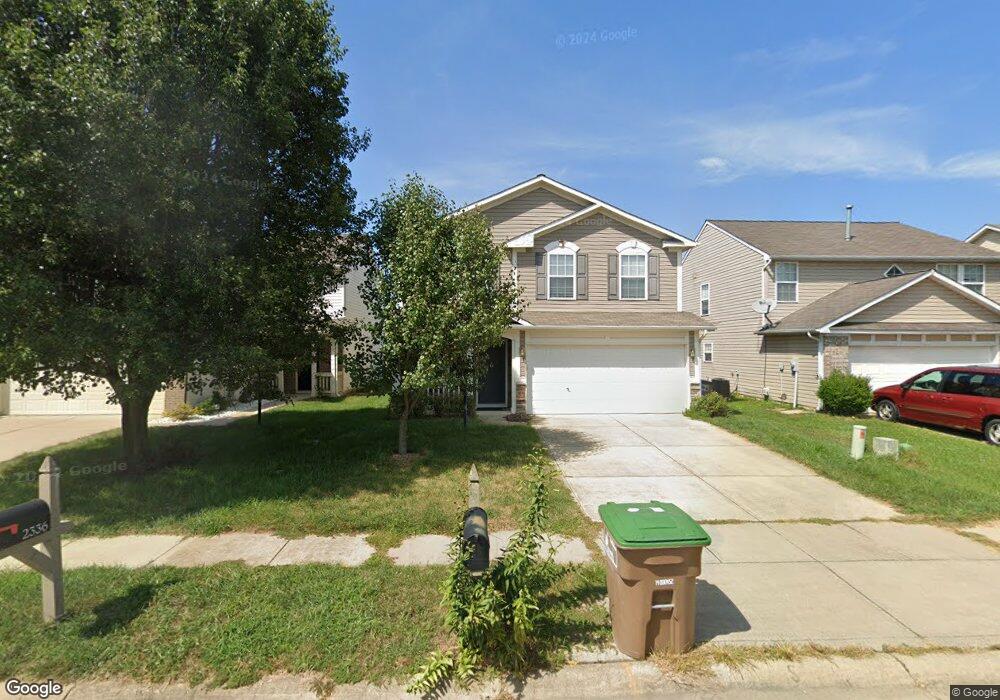 2326 Meadow Bend Dr, Columbus, IN 47201 - photo 1