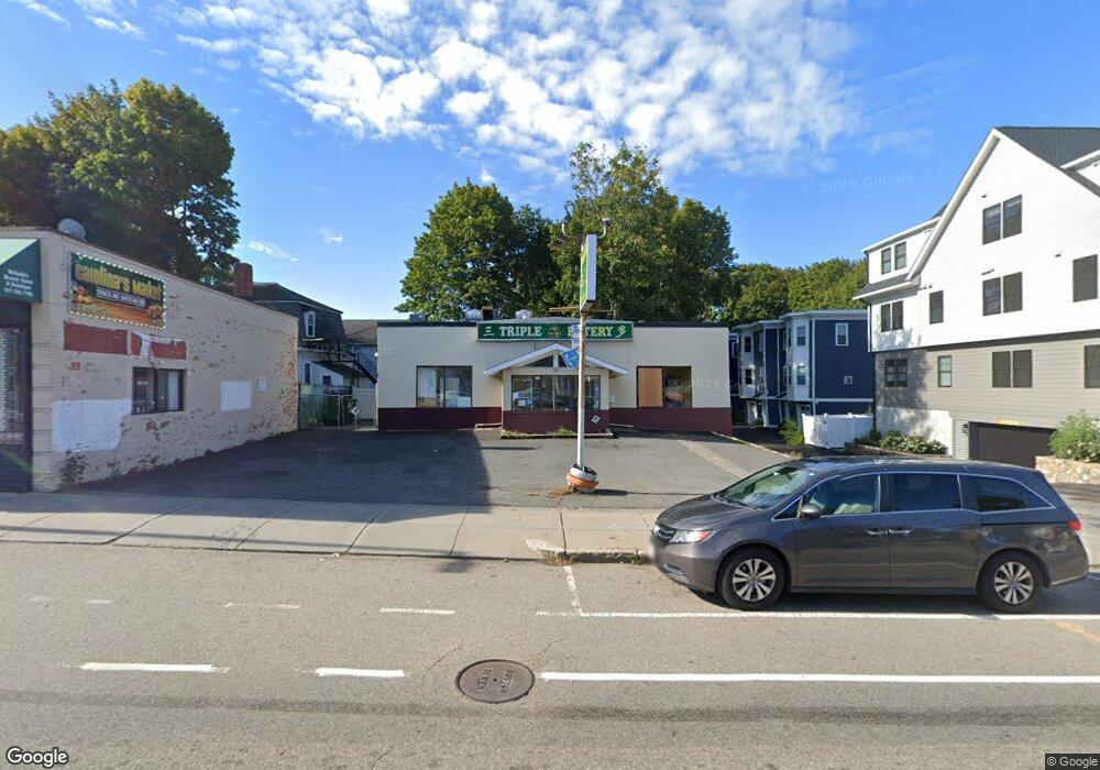 77 Cummins Hwy unit 1, Boston, MA 02131 - photo 1