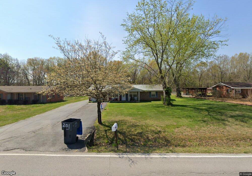 201 Rogers Dr, Manchester, TN 37355 - photo 1