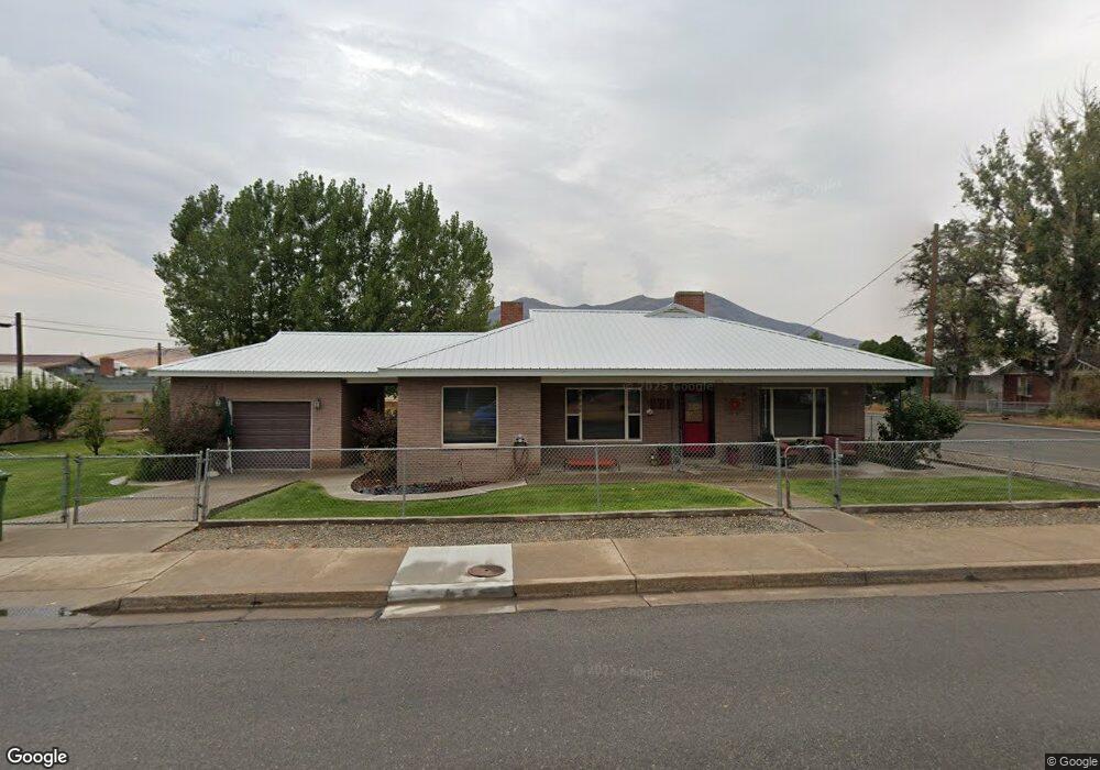304 1st St, Winnemucca, NV 89445 - photo 1