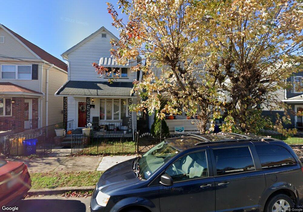 209 Center St, Nanticoke, PA 18634 - photo 1