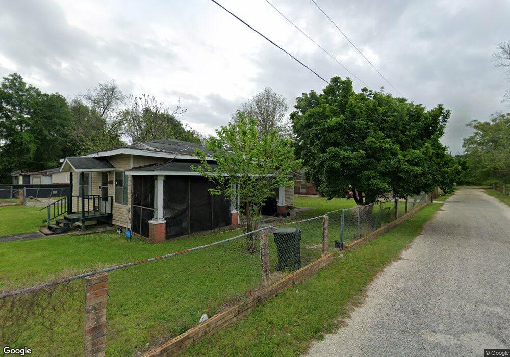 154 Broad St, Atmore, AL 36502 - photo 1