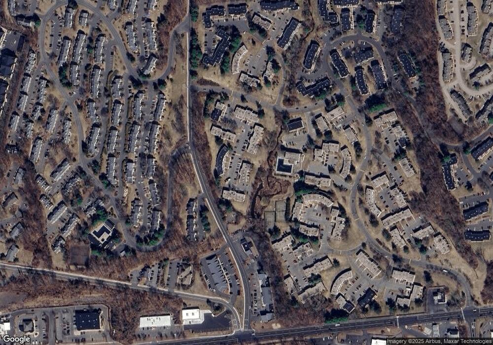 7 Redwood Ct, Cromwell, CT 06416 - photo 1