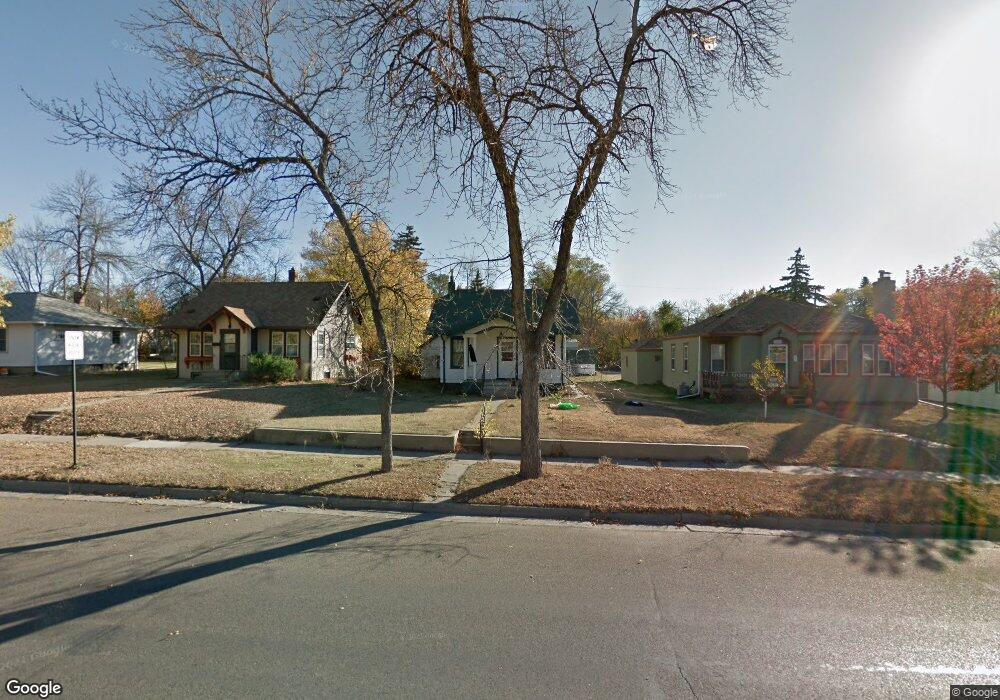 815 4th Ave SE, Jamestown, ND 58401 - photo 1