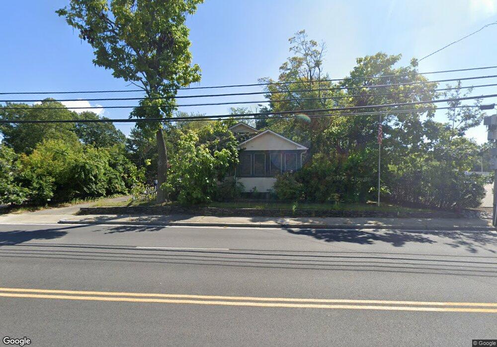 332 Jefferson Blvd, Warwick, RI 02888 - photo 1