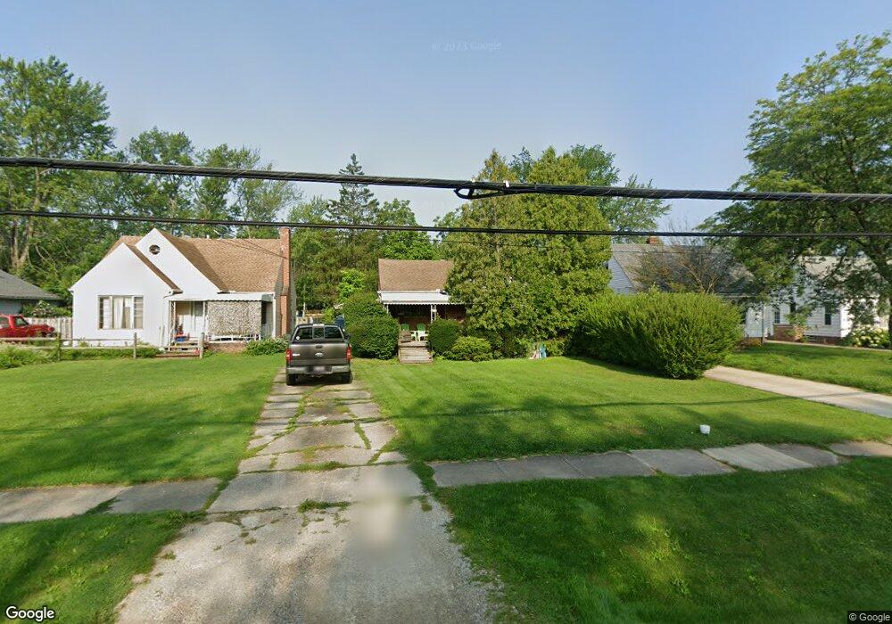 7654 Mapleway Dr, Olmsted Falls, OH 44138 - photo 1