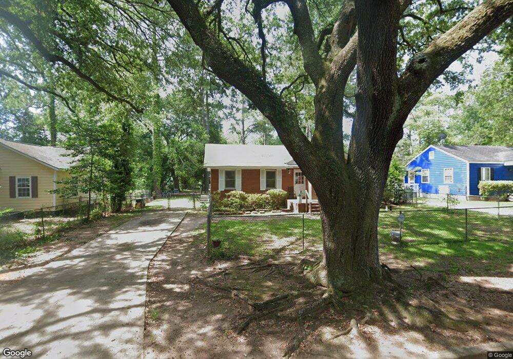 1310 W Highland Ave, Albany, GA 31707 - photo 1