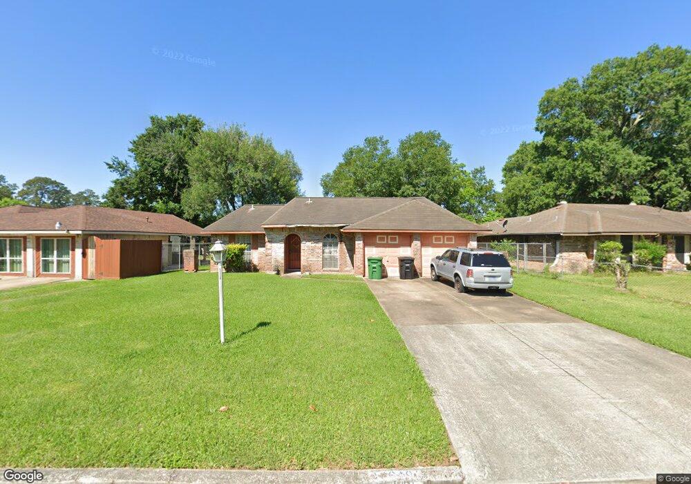 10619 Caxton St, Houston, TX 77016 - photo 1