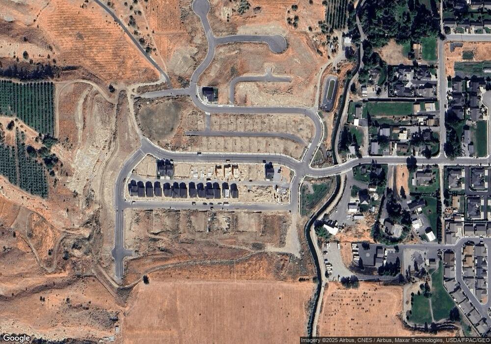 2121 Maple St, Wenatchee, WA 98801 - photo 1