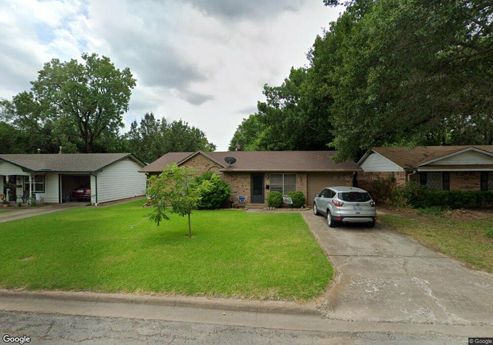 232 Victory St, Bonham, TX 75418 - photo 1