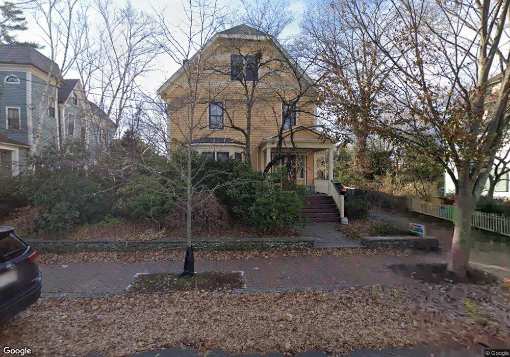 120 Lake View Ave unit 1, Cambridge, MA 02138 - photo 1