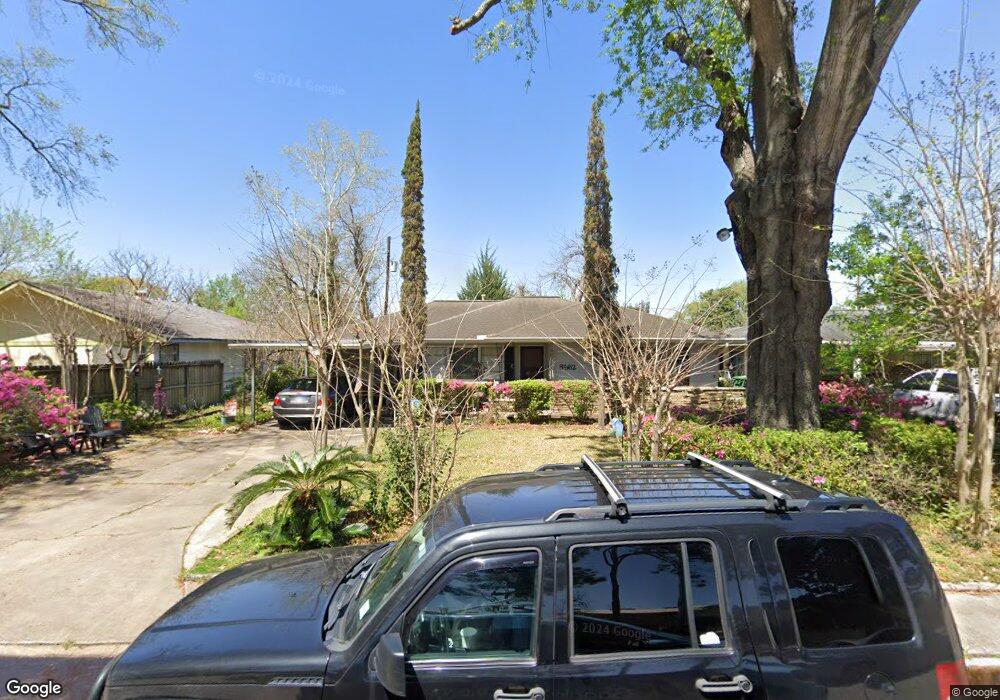 8562 Hiridge St, Houston, TX 77055 - photo 1
