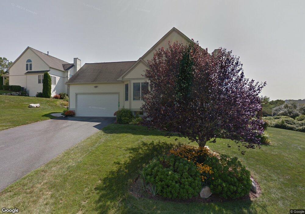 55 Hyacinth Dr, North Dartmouth, MA 02747 - photo 1