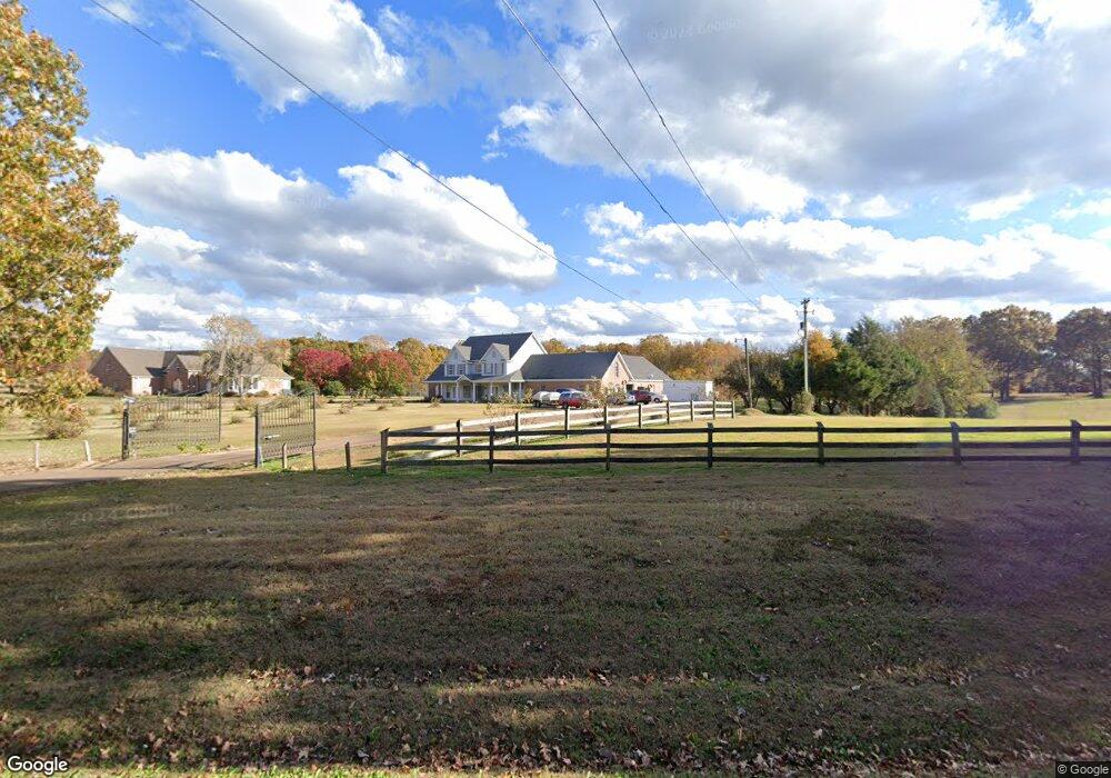 3960 Robertson Gin Rd, Hernando, MS 38632 - photo 1