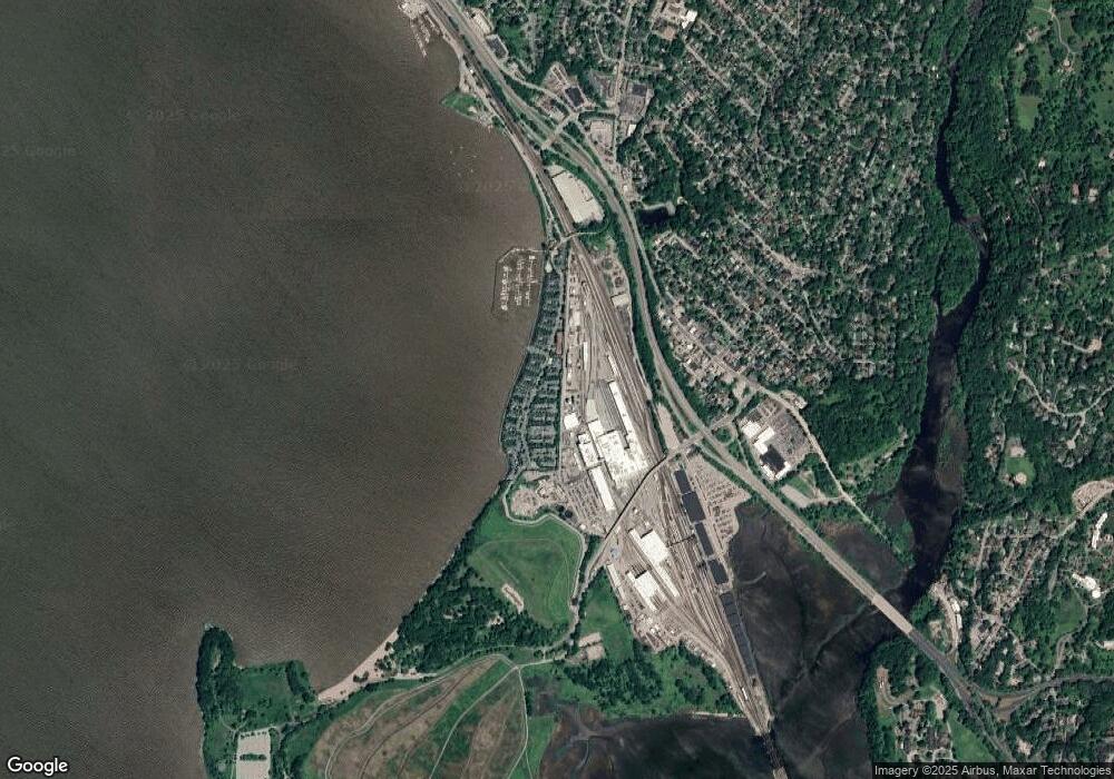 B23 Half Moon Bay Dr, Croton-On-hudson, NY 10520 - photo 1