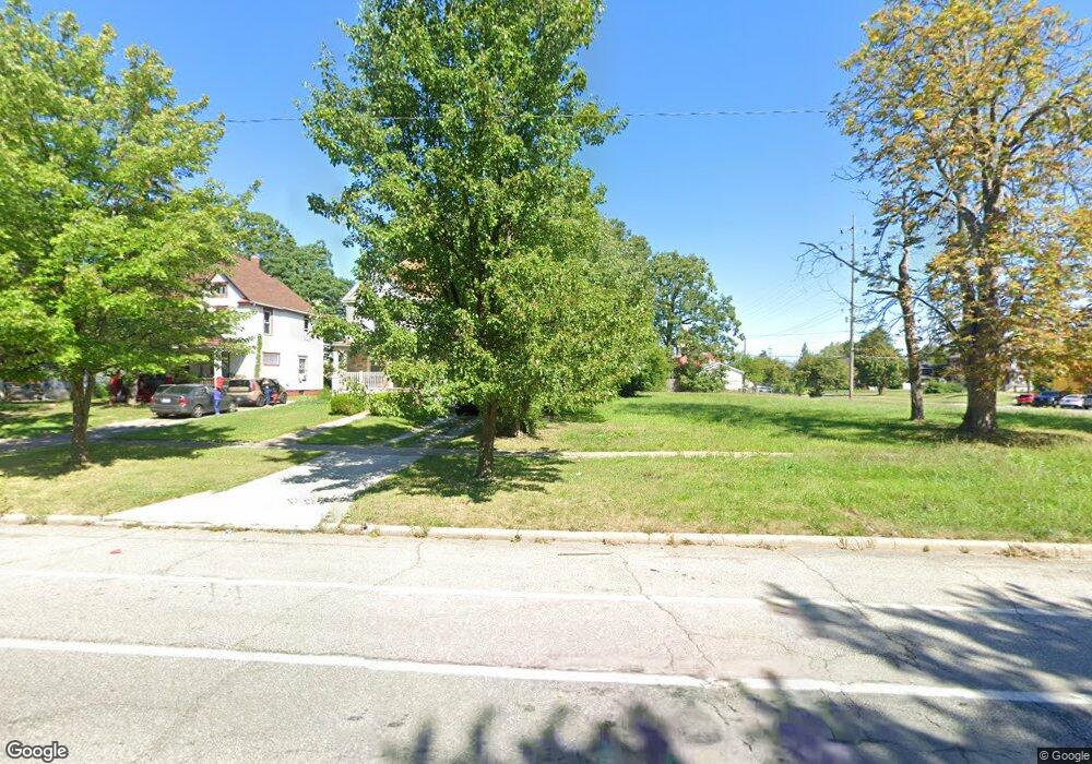 1977 E 31st St, Lorain, OH 44055 - photo 1