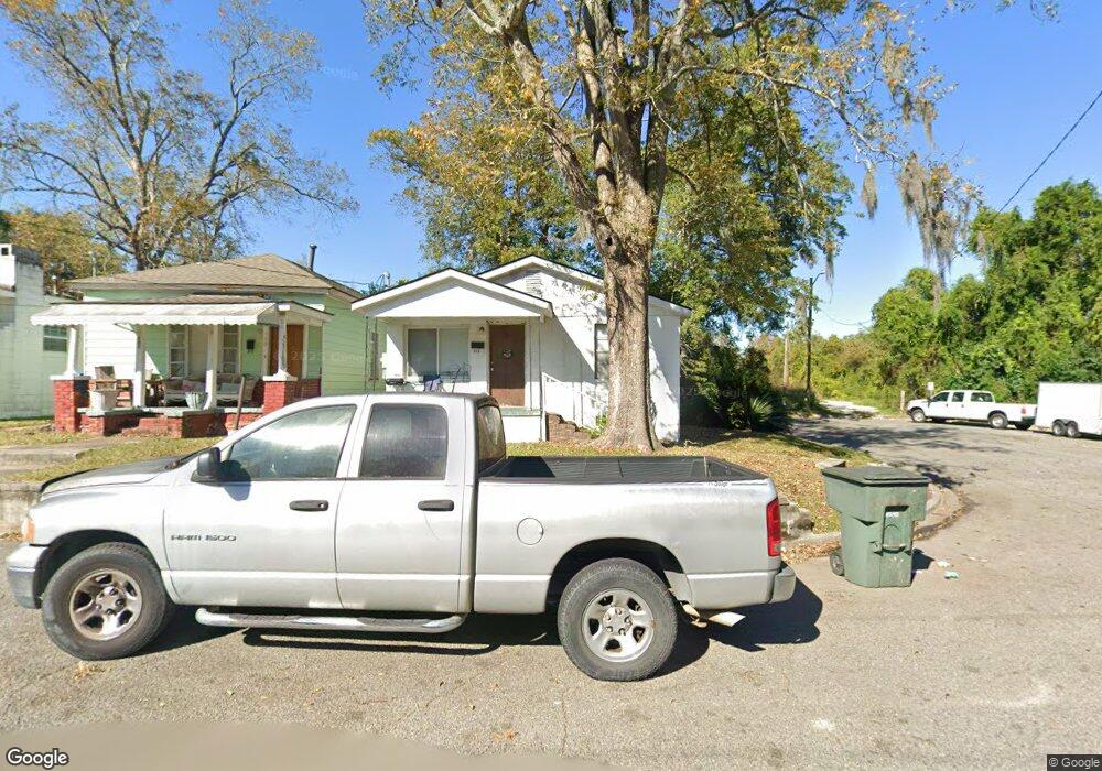 113 Bouhan Ave, Savannah, GA 31404 - photo 1